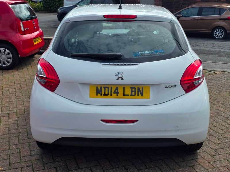 2014 PEUGEOT 208 2014 PEUGEOT 208