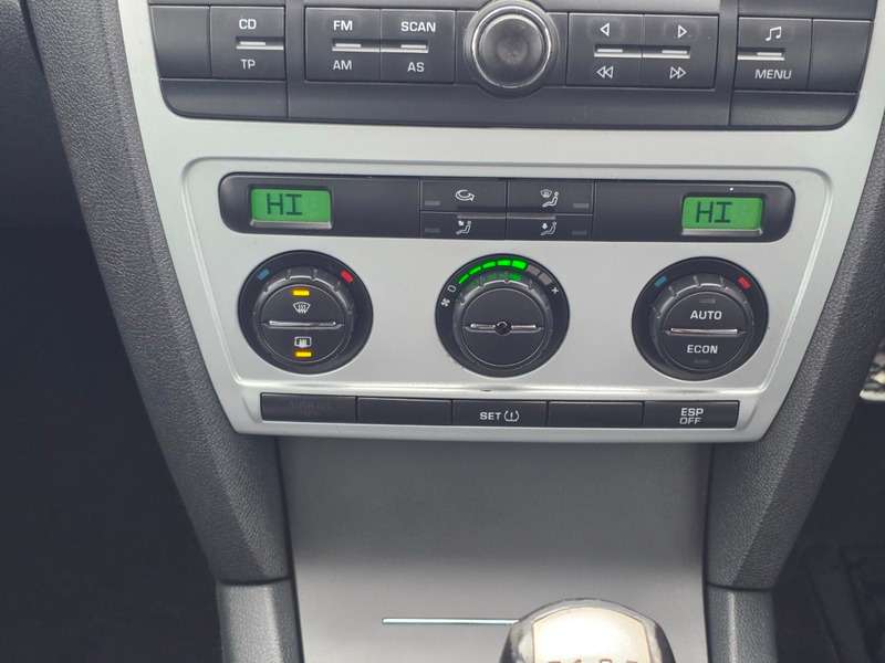 2009 SKODA OCTAVIA 2009 SKODA OCTAVIA