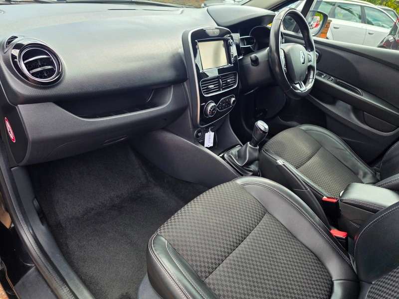 2018 RENAULT CLIO 2018 RENAULT CLIO