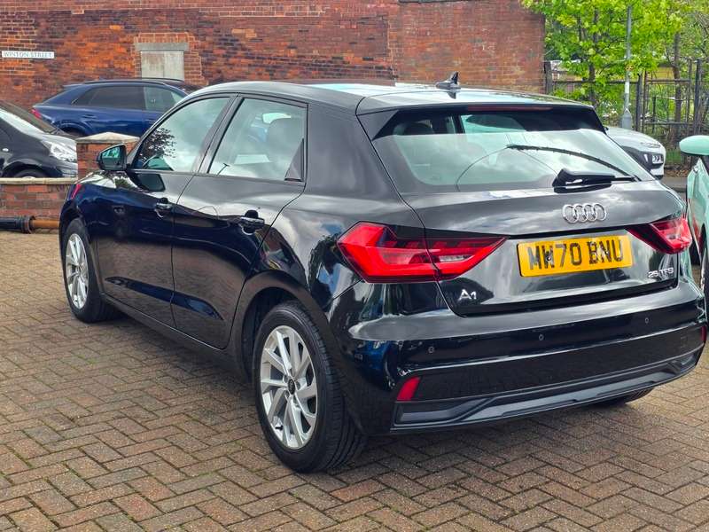 2021 AUDI A1 2021 AUDI A1