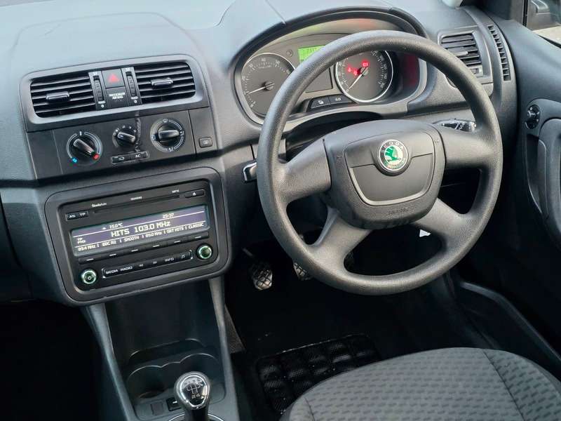 2012 SKODA FABIA 2012 SKODA FABIA