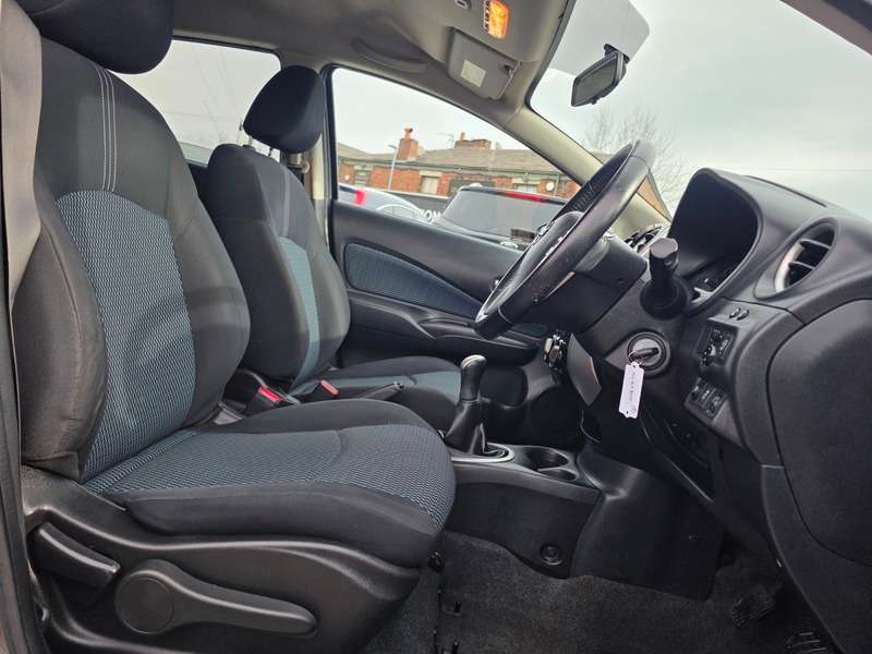 A 2015 NISSAN NOTE ACENTA A 2015 NISSAN NOTE ACENTA