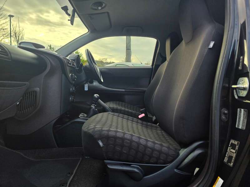 2009 TOYOTA IQ 2009 TOYOTA IQ