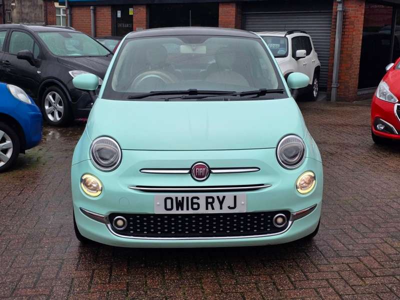A 2016 FIAT 500 LOUNGE A 2016 FIAT 500 LOUNGE