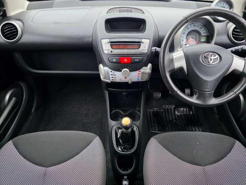 2013 TOYOTA AYGO 2013 TOYOTA AYGO
