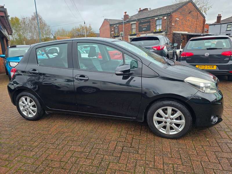 2012 TOYOTA YARIS 2012 TOYOTA YARIS