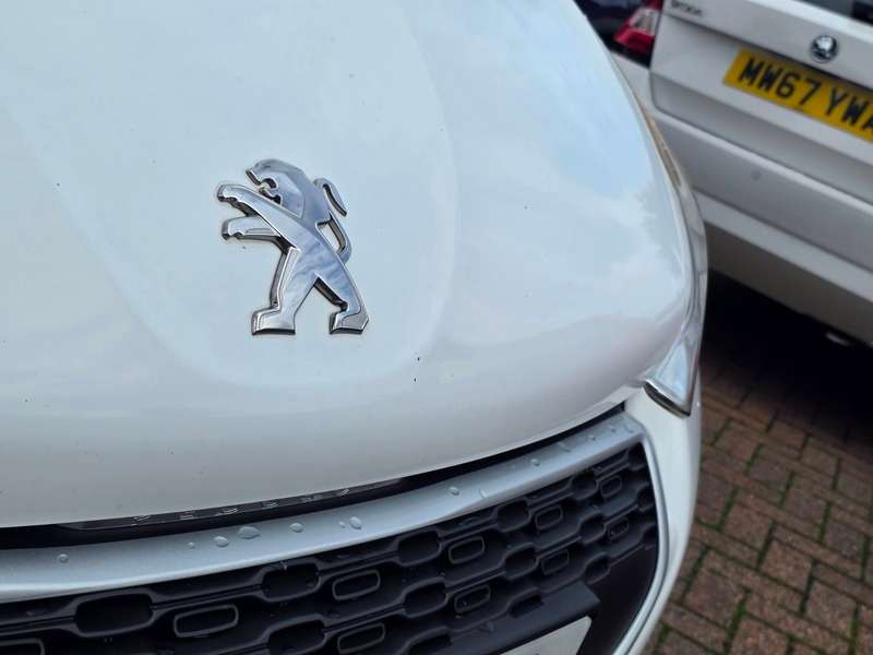 2014 PEUGEOT 208 2014 PEUGEOT 208