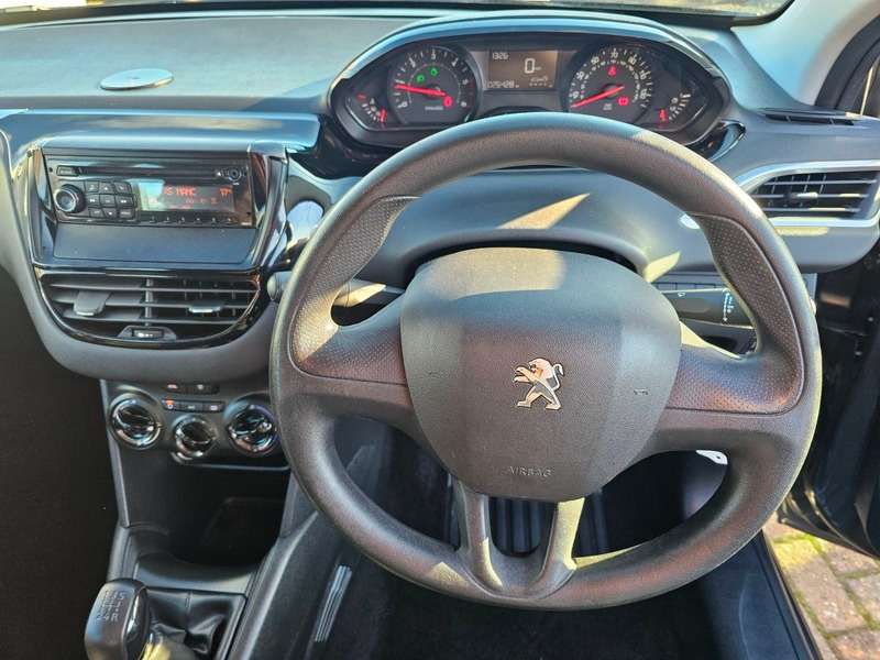 2014 PEUGEOT 208 2014 PEUGEOT 208