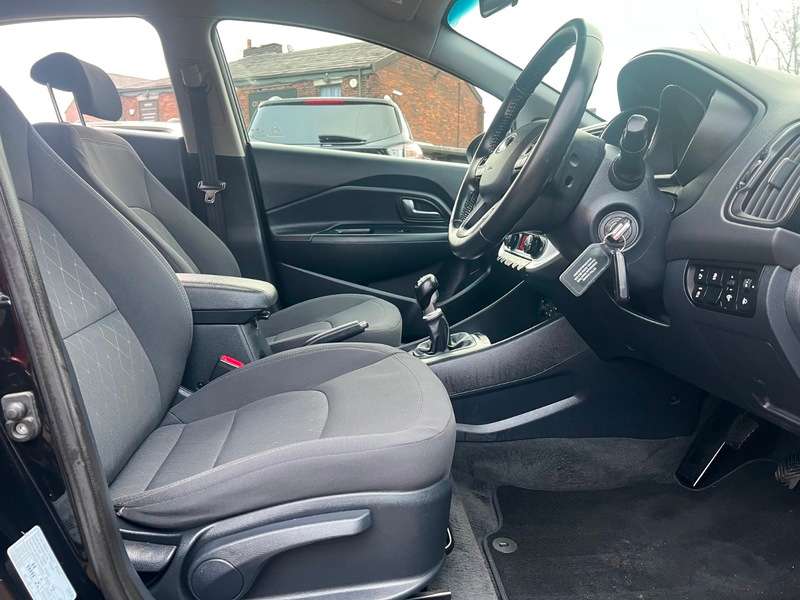 A 2017 KIA RIO 3 ISG A 2017 KIA RIO 3 ISG