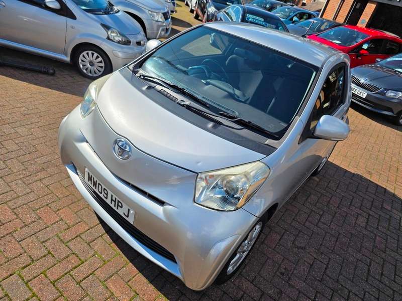 2009 TOYOTA IQ 2009 TOYOTA IQ