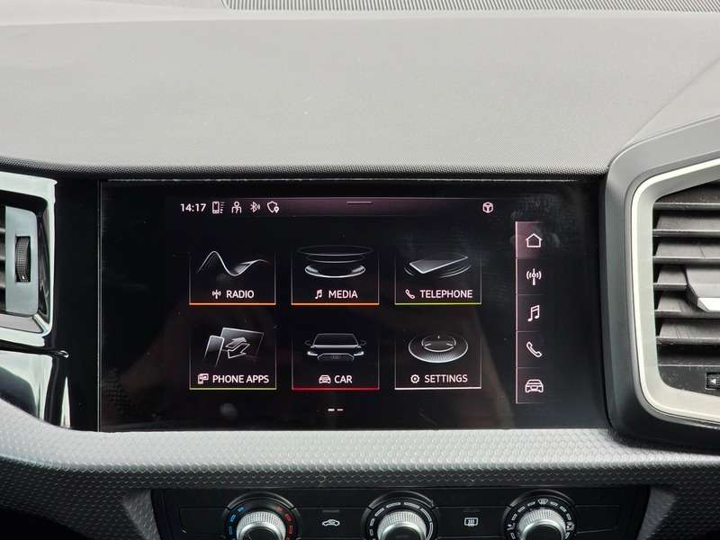 2021 AUDI A1 2021 AUDI A1