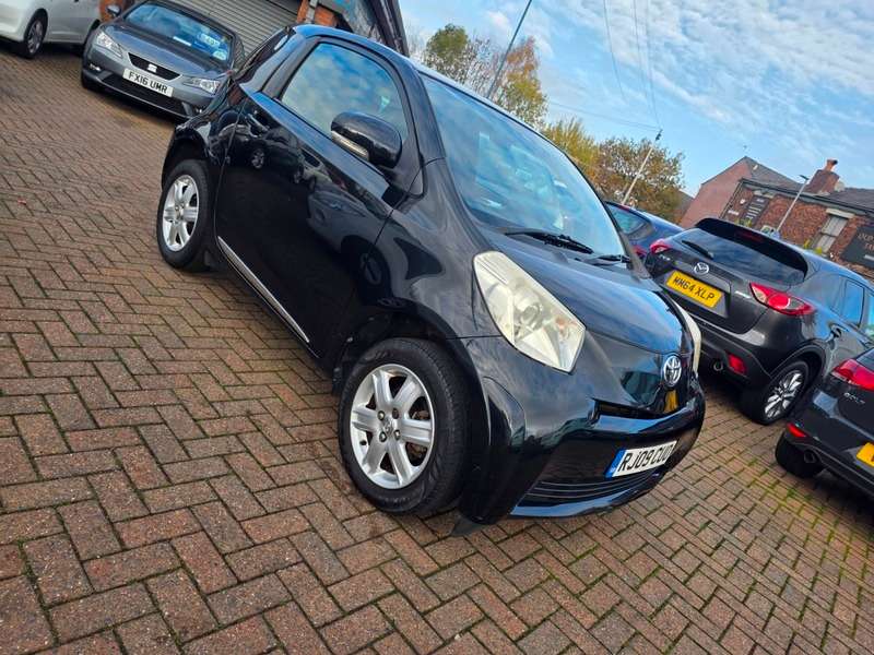 2009 TOYOTA IQ 2009 TOYOTA IQ