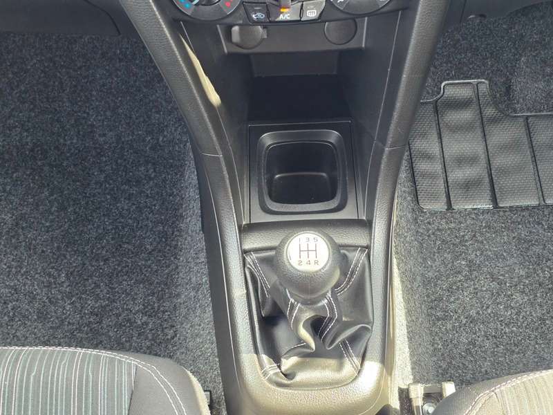 2017 SUZUKI SWIFT 2017 SUZUKI SWIFT