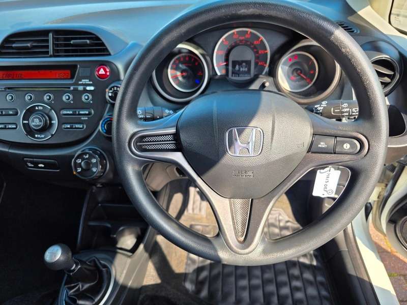2013 HONDA JAZZ 2013 HONDA JAZZ