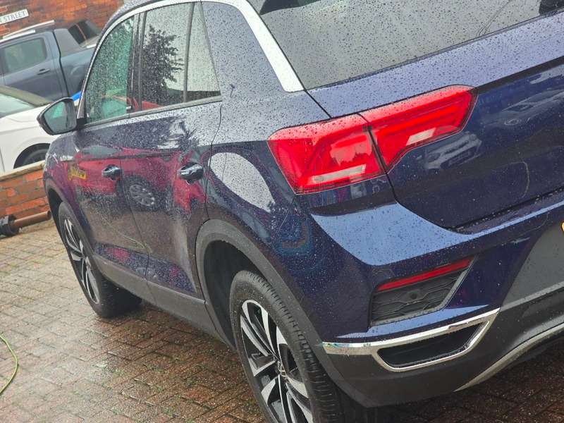 2021 VOLKSWAGEN T-ROC 2021 VOLKSWAGEN T-ROC