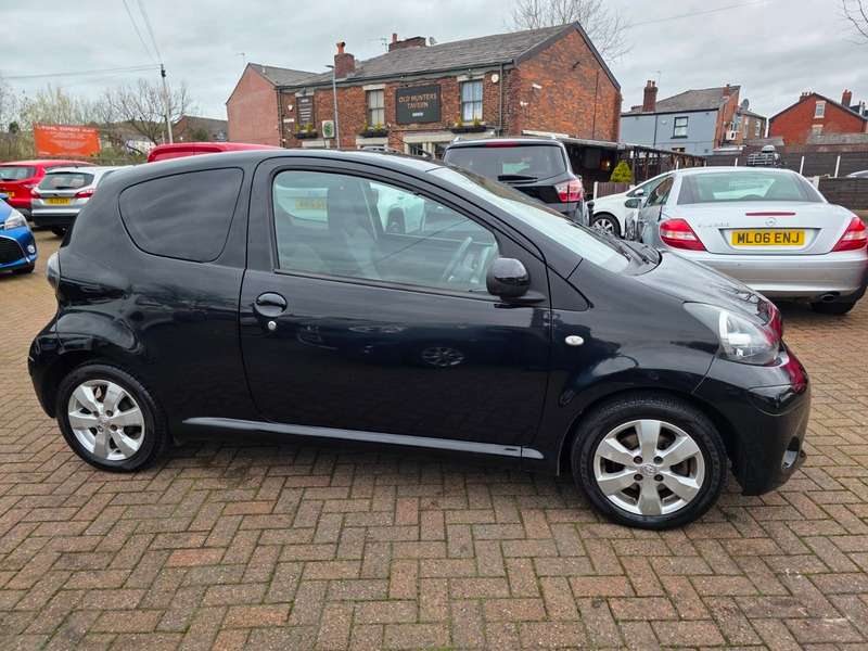 2013 TOYOTA AYGO 2013 TOYOTA AYGO