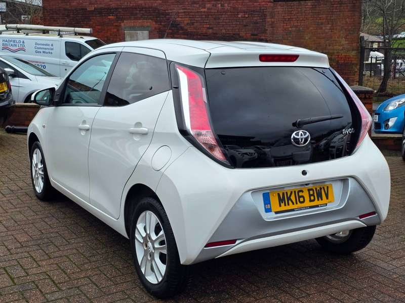 2016 TOYOTA AYGO 2016 TOYOTA AYGO