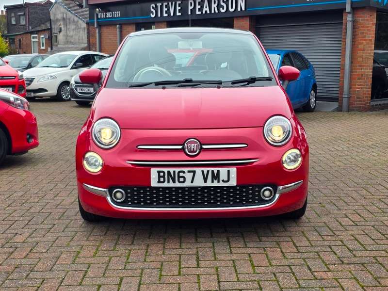 A 2017 FIAT 500 LOUNGE A 2017 FIAT 500 LOUNGE