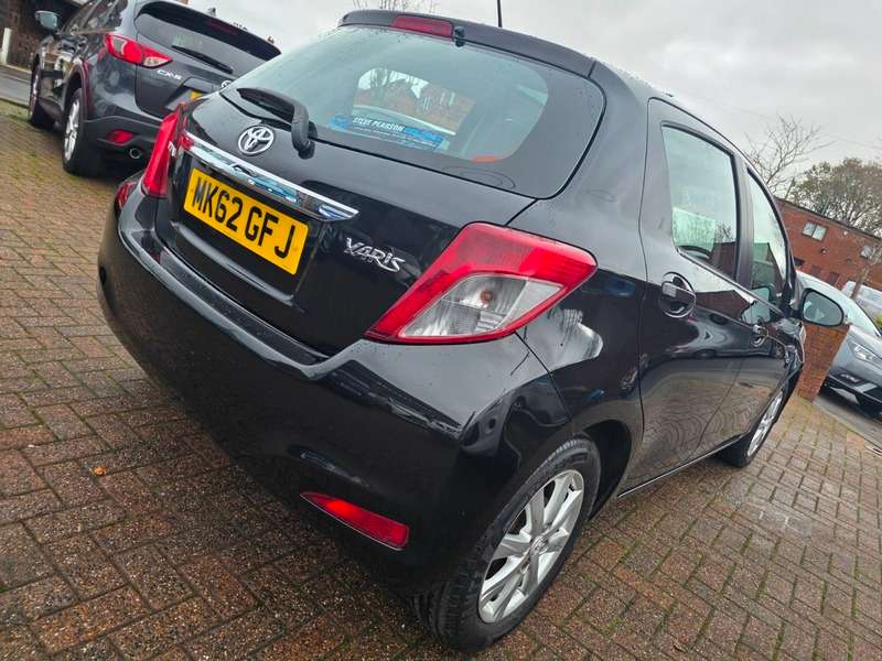 2012 TOYOTA YARIS 2012 TOYOTA YARIS