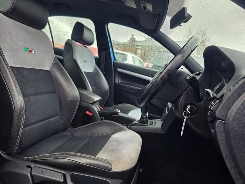 A 2009 SKODA OCTAVIA VRS A 2009 SKODA OCTAVIA VRS