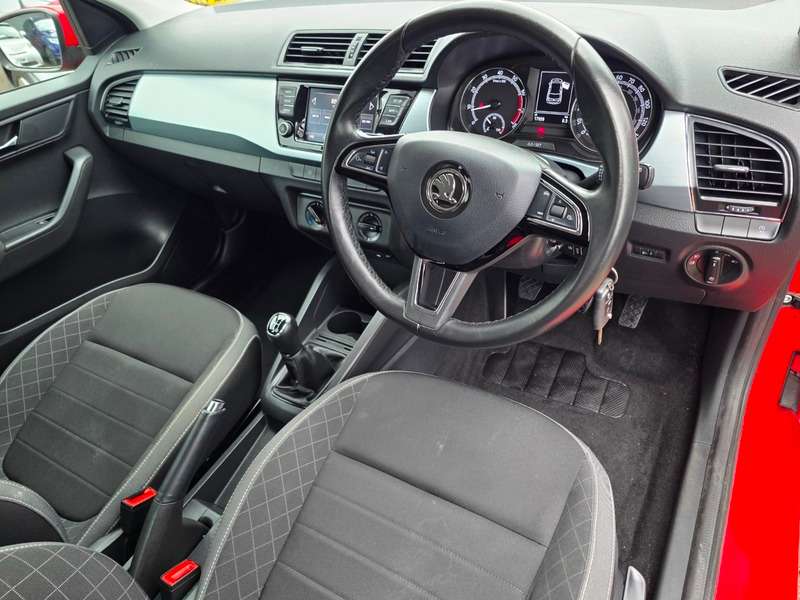 A 2018 SKODA FABIA SE MPI A 2018 SKODA FABIA SE MPI