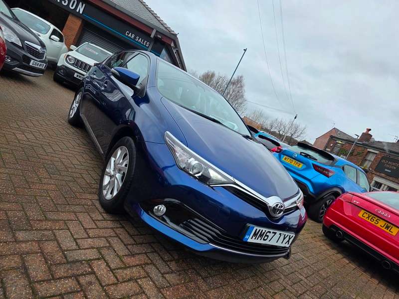 2018 TOYOTA AURIS 2018 TOYOTA AURIS