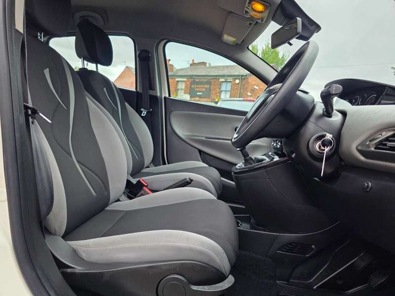 2014 CHRYSLER YPSILON 2014 CHRYSLER YPSILON