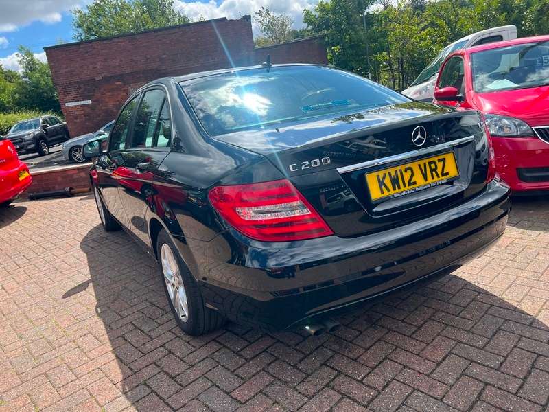 A 2012 MERCEDES C CLASS C200 CDI BLUEEFFICIENCY EXECUTIVE SE A 2012 MERCEDES C CLASS C200 CDI BLUEEFFICIENCY EXECUTIVE SE