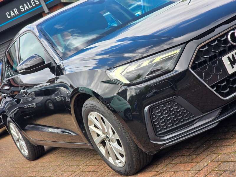 2021 AUDI A1 2021 AUDI A1