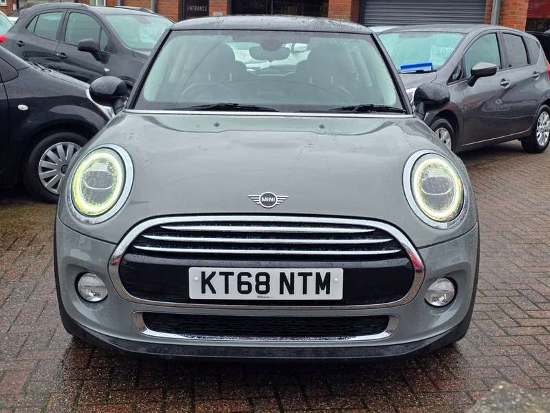 A 2019 MINI COOPER COOPER EXCLUSIVE A 2019 MINI COOPER COOPER EXCLUSIVE