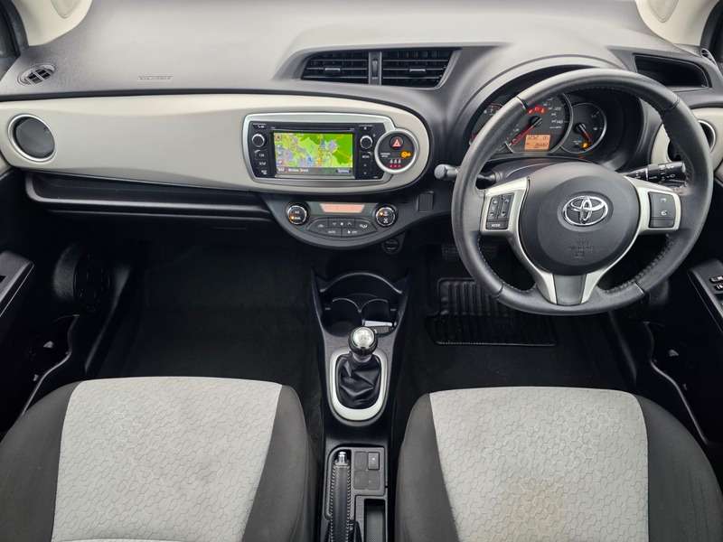 2012 TOYOTA YARIS 2012 TOYOTA YARIS