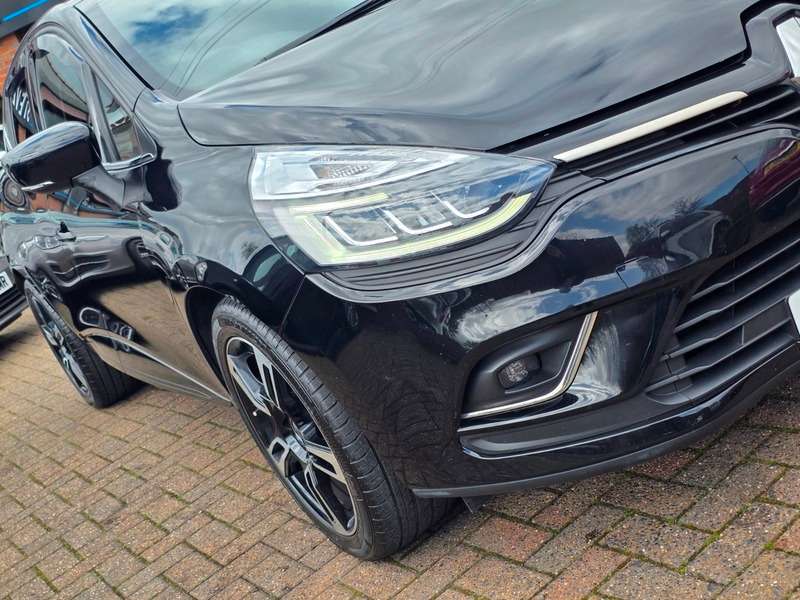 2018 RENAULT CLIO 2018 RENAULT CLIO