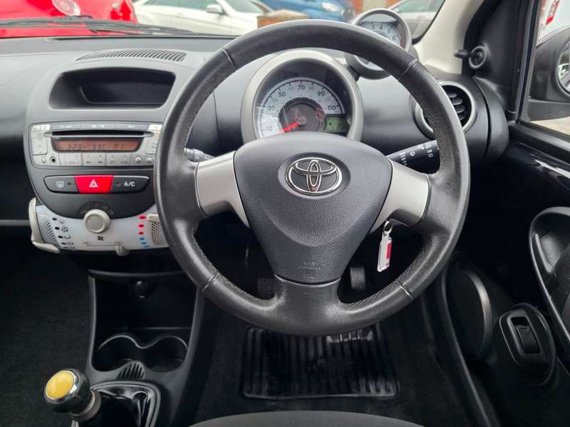 2013 TOYOTA AYGO 2013 TOYOTA AYGO