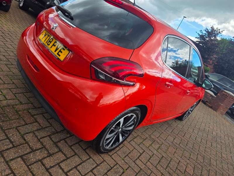 2018 PEUGEOT 208 2018 PEUGEOT 208