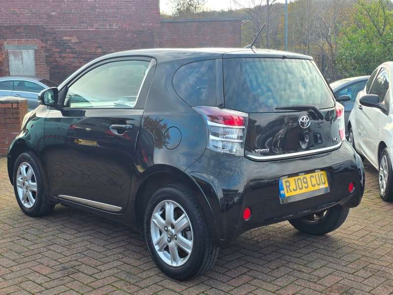 2009 TOYOTA IQ 2009 TOYOTA IQ