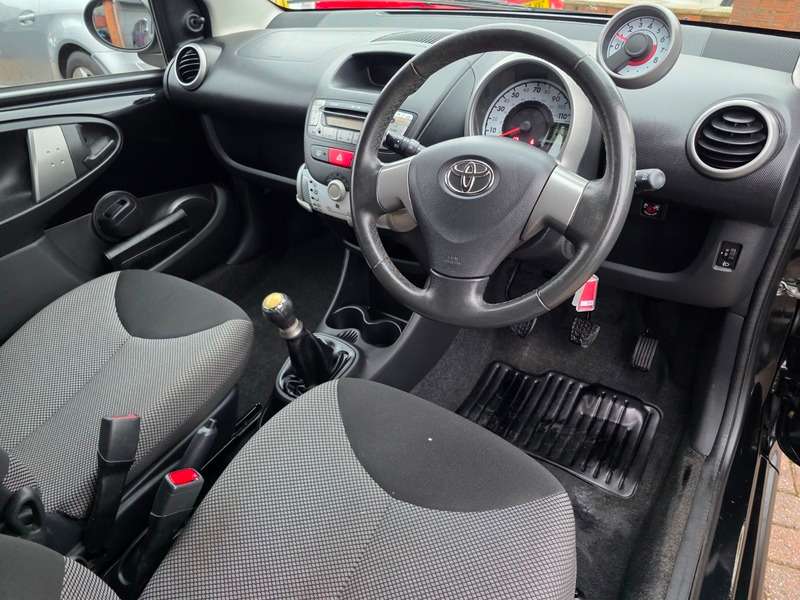 2013 TOYOTA AYGO 2013 TOYOTA AYGO