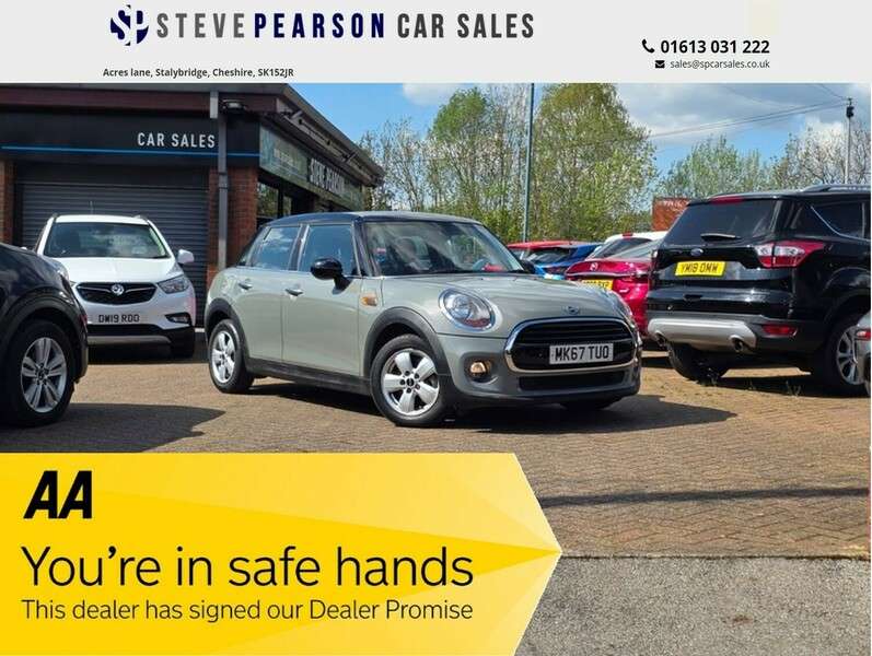 A 2017 MINI MINI COOPER A 2017 MINI MINI COOPER