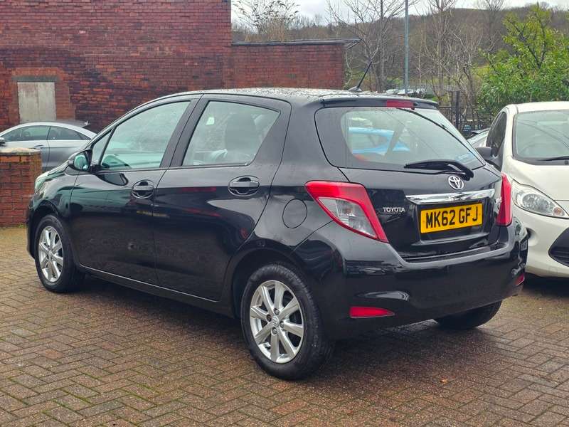 2012 TOYOTA YARIS 2012 TOYOTA YARIS