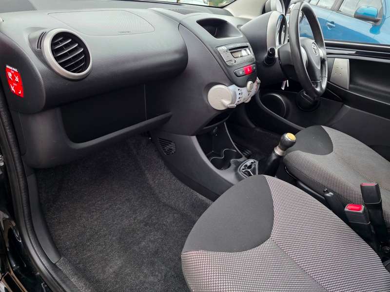 2013 TOYOTA AYGO 2013 TOYOTA AYGO