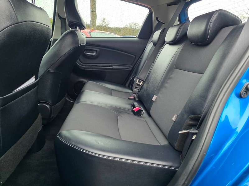 2015 TOYOTA YARIS 2015 TOYOTA YARIS