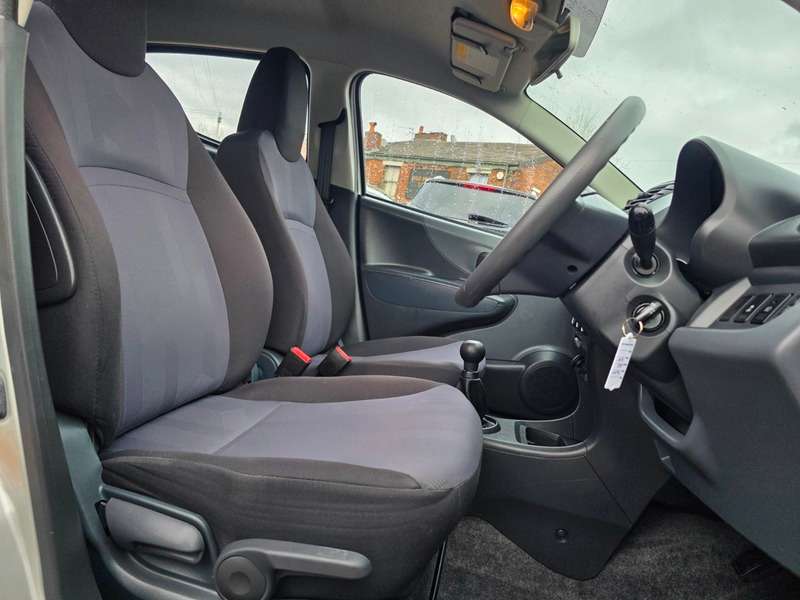 A 2013 SUZUKI ALTO SZ4 A 2013 SUZUKI ALTO SZ4