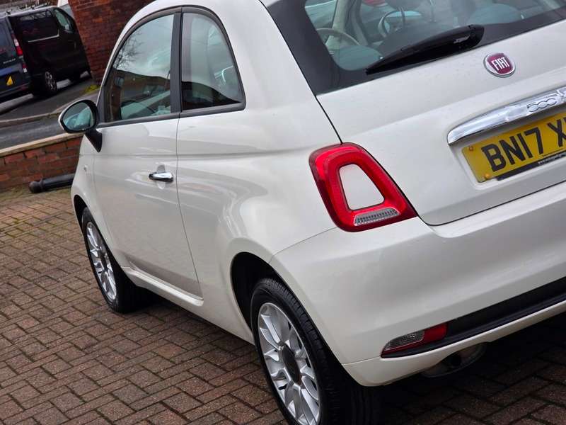 2017 FIAT 500 2017 FIAT 500