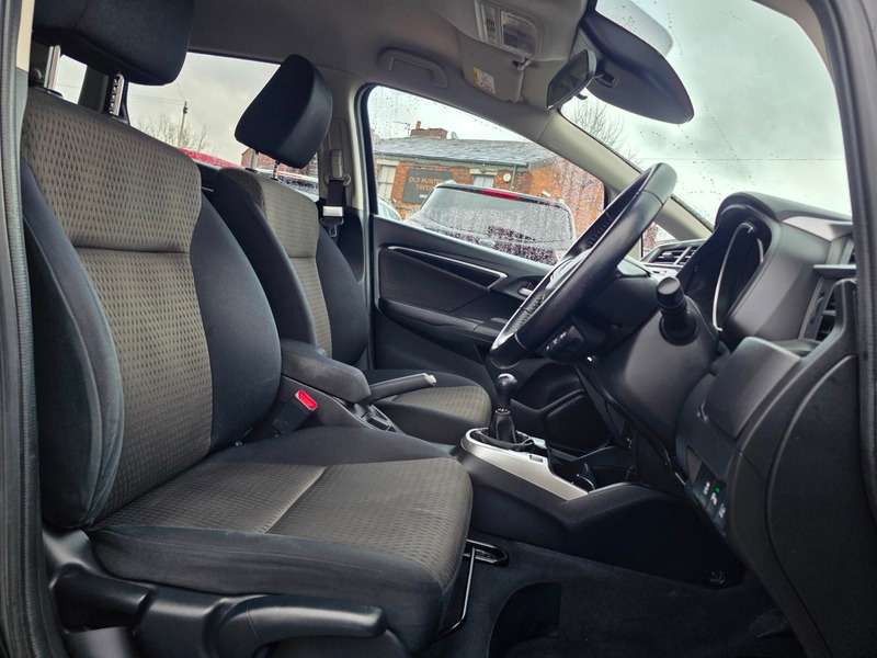 A 2018 HONDA JAZZ I-VTEC EX A 2018 HONDA JAZZ I-VTEC EX