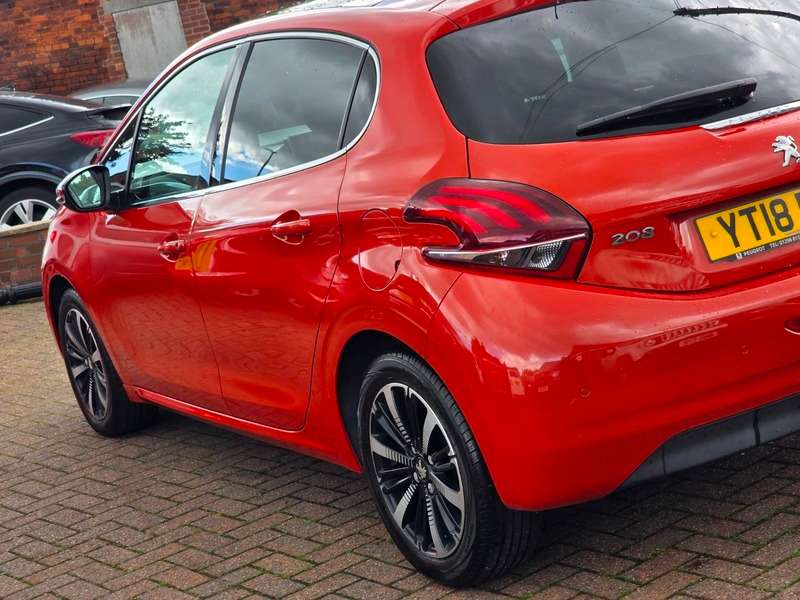 2018 PEUGEOT 208 2018 PEUGEOT 208