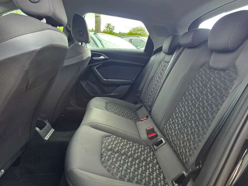 2021 AUDI A1 2021 AUDI A1