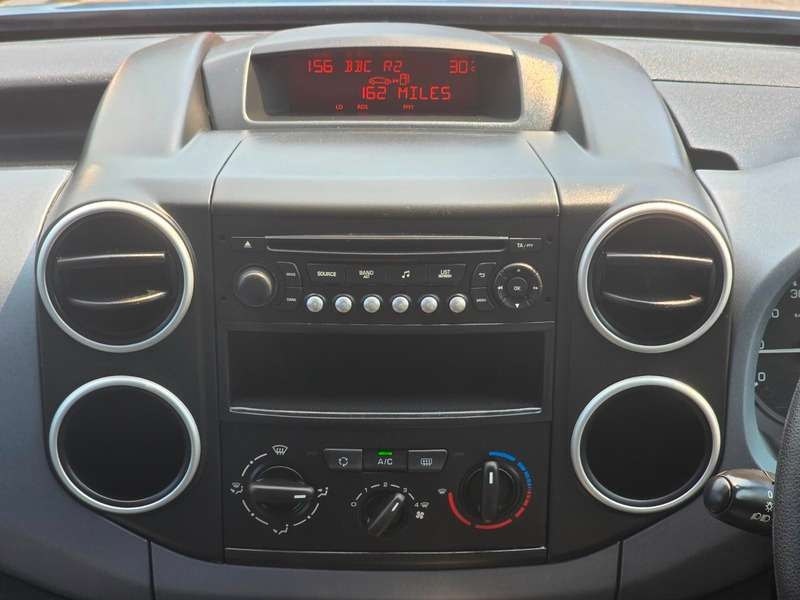 2015 PEUGEOT PARTNER 2015 PEUGEOT PARTNER