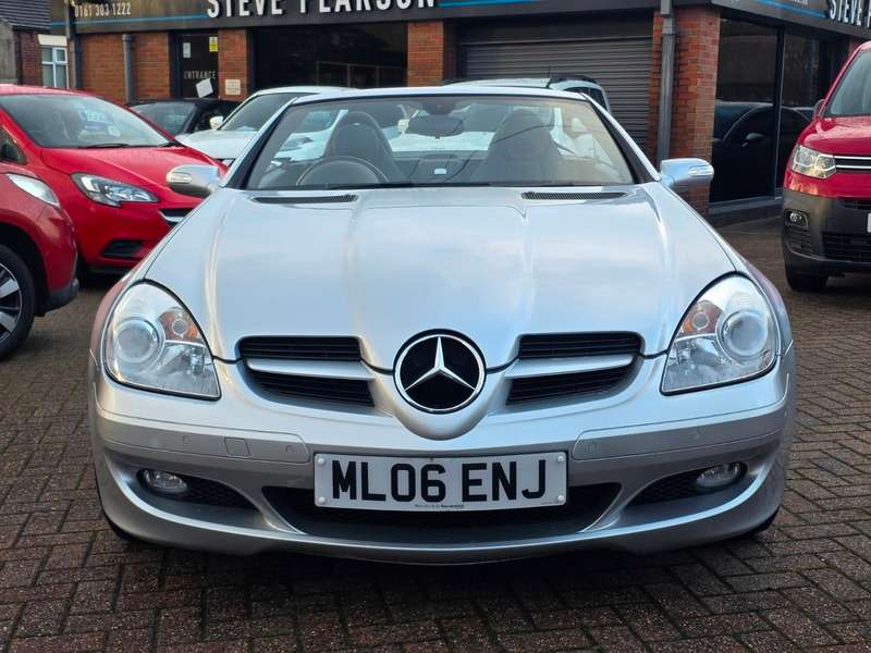 A 2006 MERCEDES SLK 200 KOMPRESSOR A 2006 MERCEDES SLK 200 KOMPRESSOR