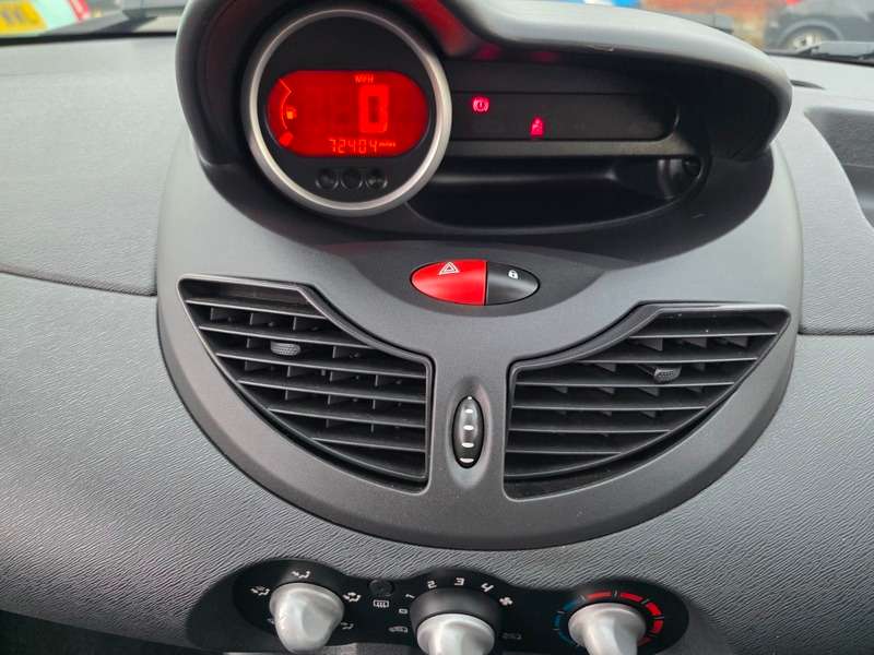 2011 RENAULT TWINGO 2011 RENAULT TWINGO