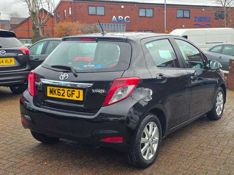 2012 TOYOTA YARIS 2012 TOYOTA YARIS