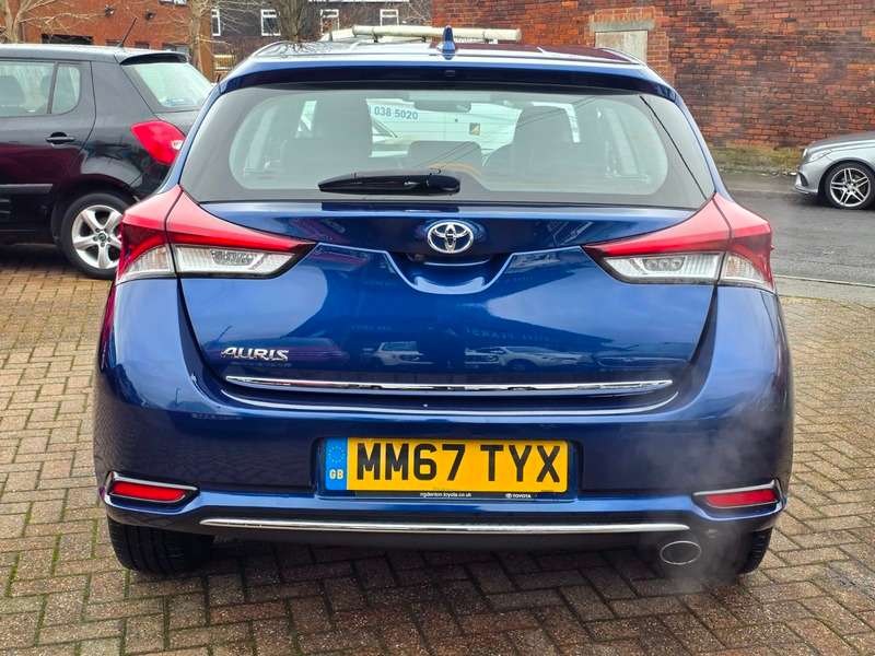 2018 TOYOTA AURIS 2018 TOYOTA AURIS